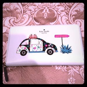 Kate Spade Kaden large travel wallet NWOT